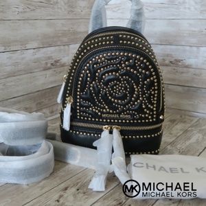 *SOLD*MICHAEL KORS Crossbody Bag